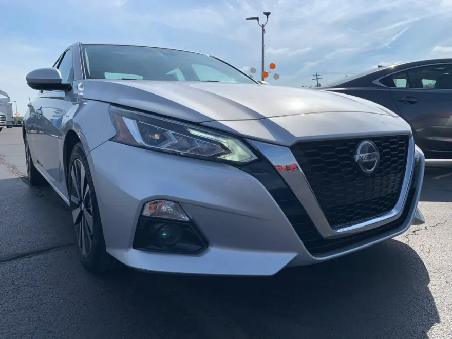 2019 Nissan Altima 2.5 SL photo 1
