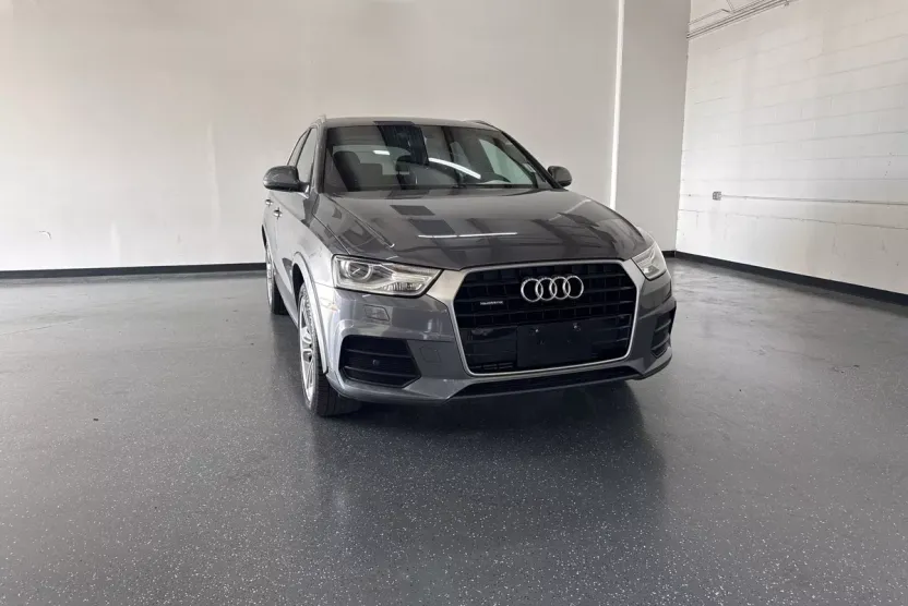2016 Audi Q3 Premium Plus photo 1