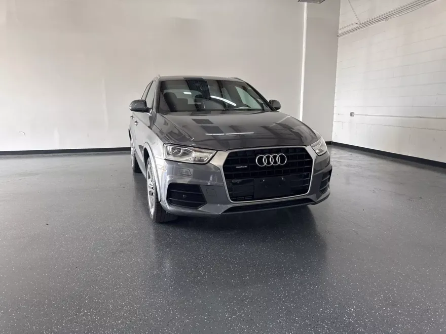 2016 Audi Q3 Premium Plus photo 1