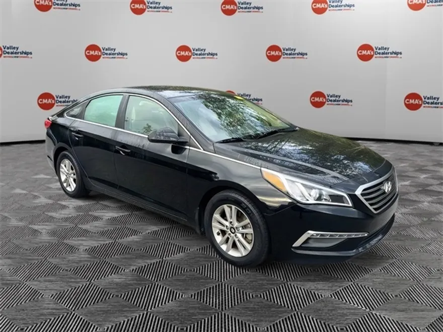 2015 Hyundai Sonata SE photo 1