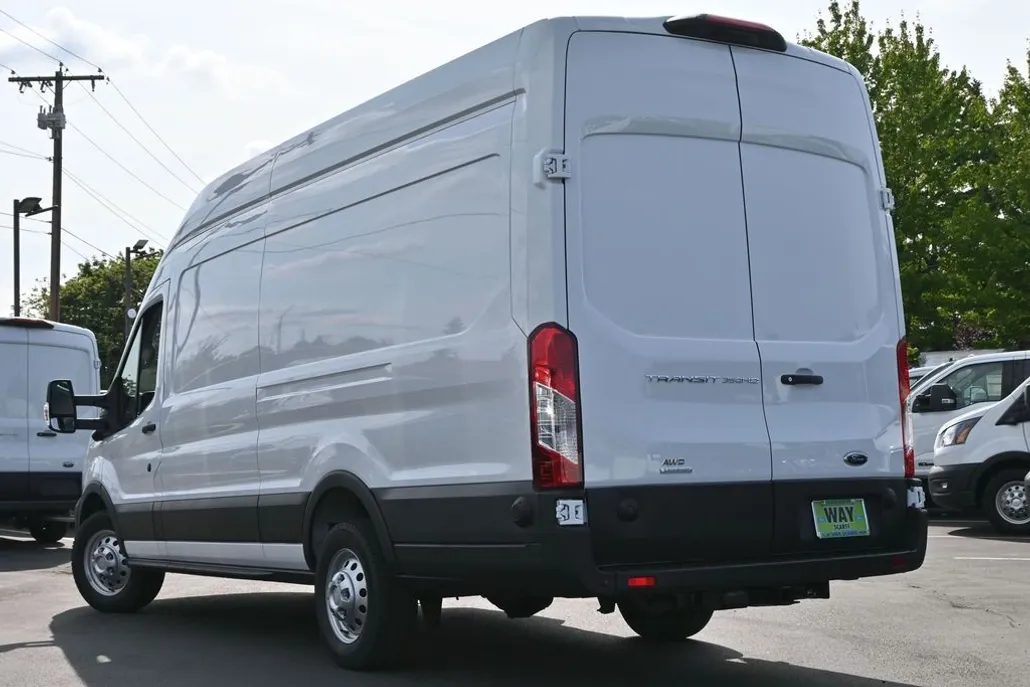2025 Ford Transit photo 1