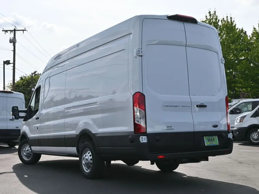 2025 Ford Transit photo 1