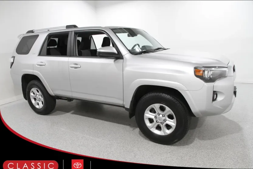2023 Toyota 4Runner SR5 photo 1