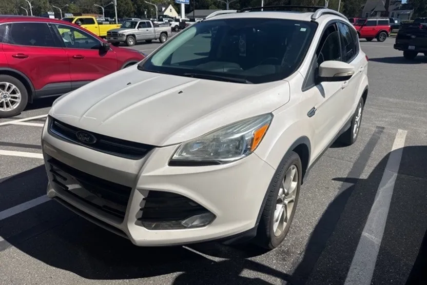 2016 Ford Escape Titanium photo 1