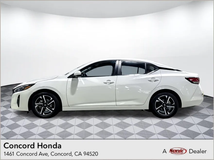 2024 Nissan Sentra SV photo 1