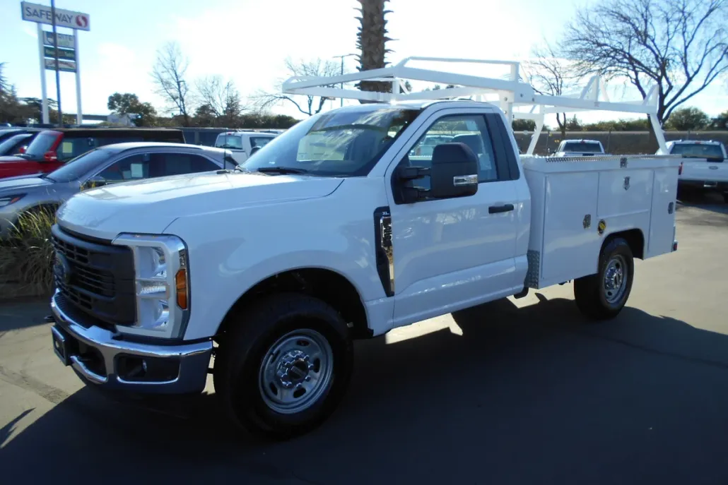 2024 Ford F-250 XL photo 1