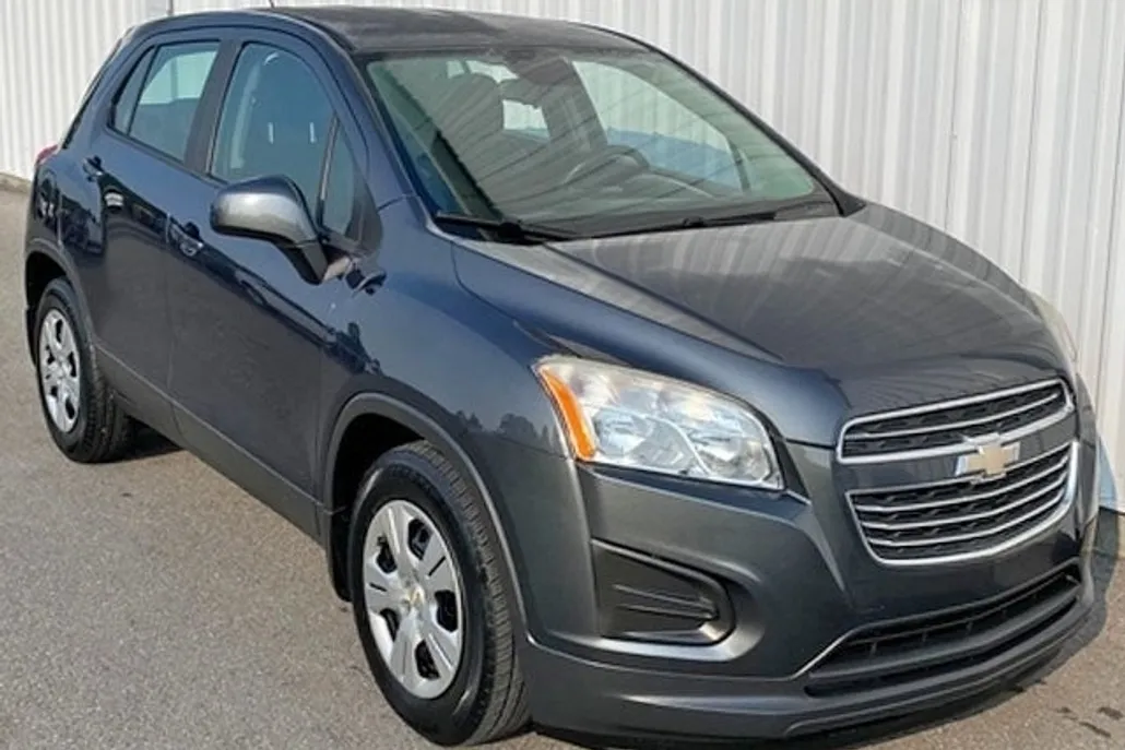 2016 Chevrolet Trax LS photo 1