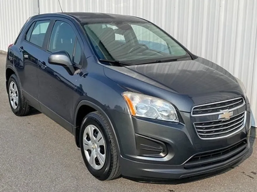 2016 Chevrolet Trax LS photo 1
