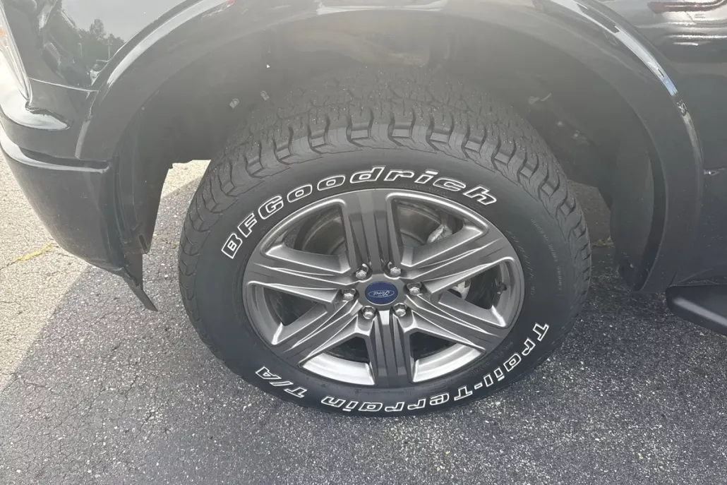 2020 Ford F-150 XLT photo 1