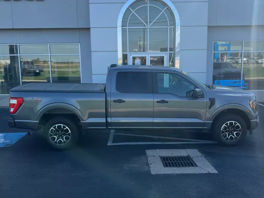 2023 Ford F-150 XL photo 1