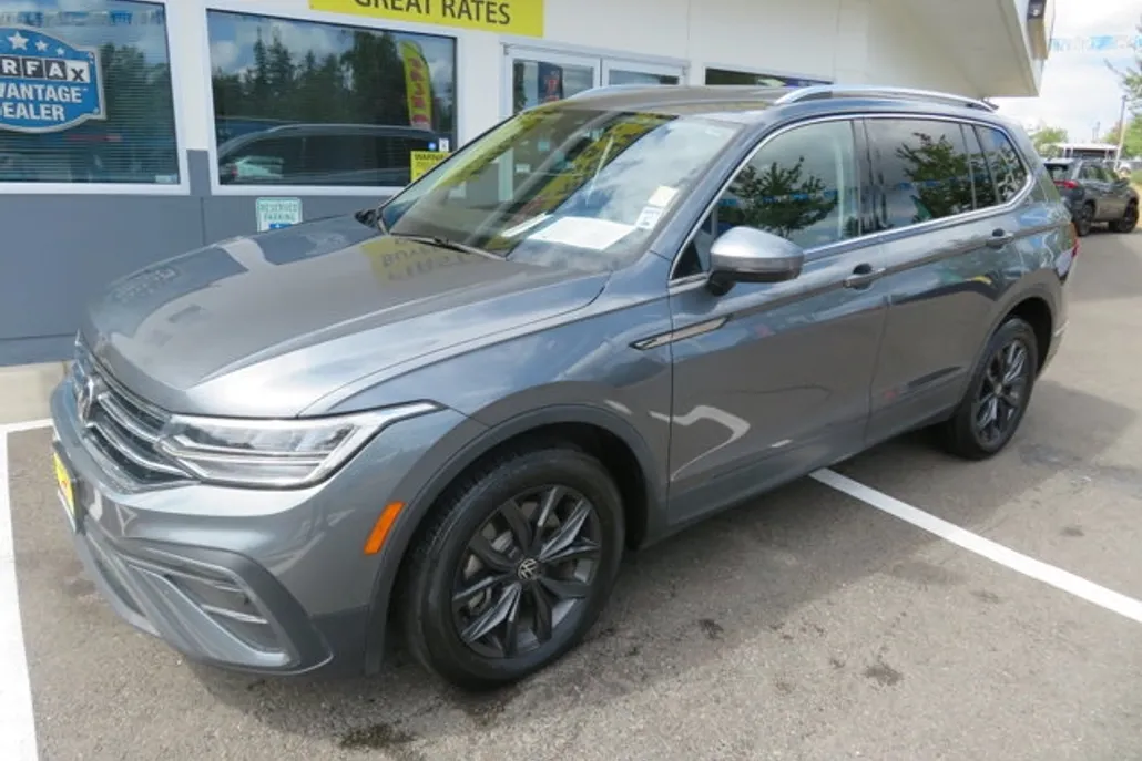 2024 Volkswagen Tiguan SE Wolfsburg Edition photo 1