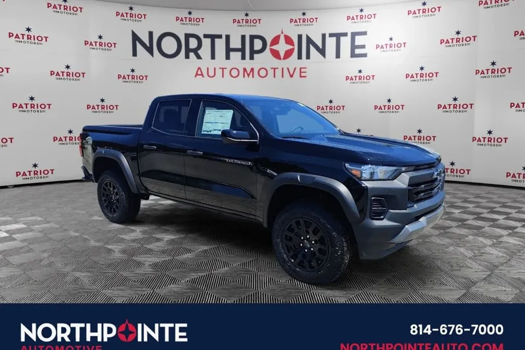 2026 Chevrolet Colorado Trail Boss photo 1