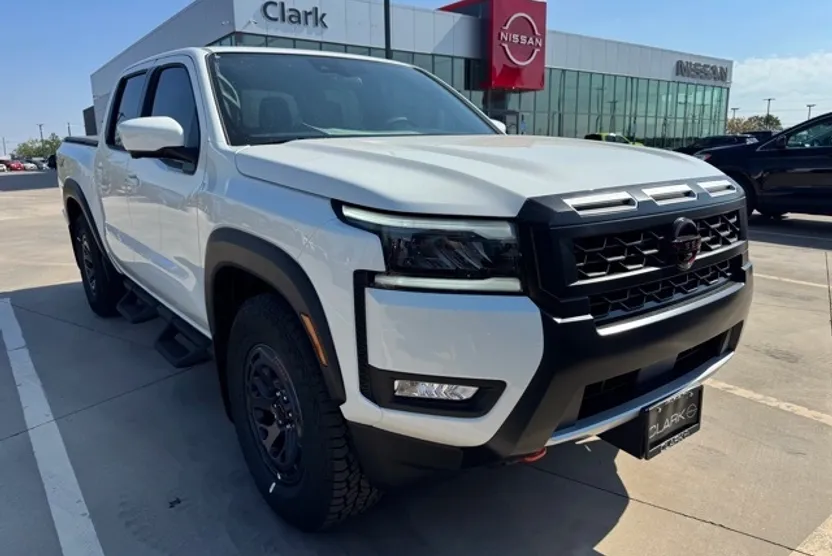 2026 Nissan Frontier PRO-X photo 1