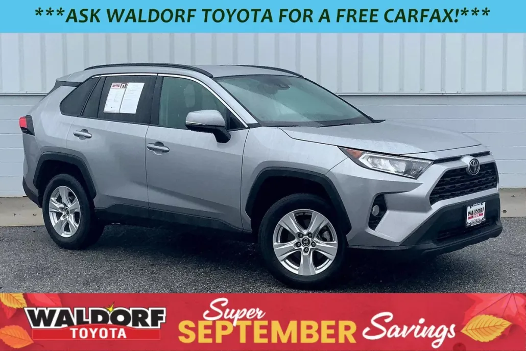 2021 Toyota RAV4 XLE photo 1