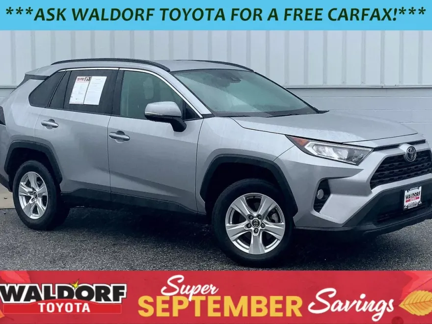 2021 Toyota RAV4 XLE photo 1