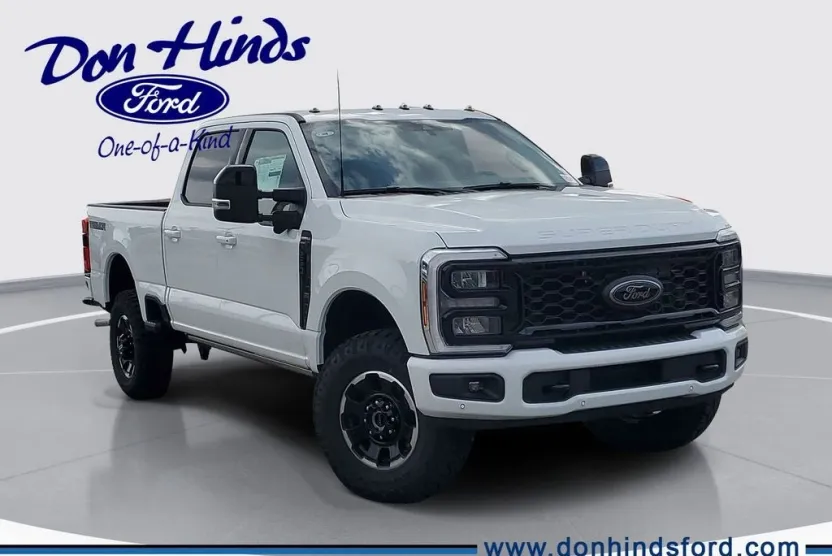 2025 Ford F-250 Lariat photo 1