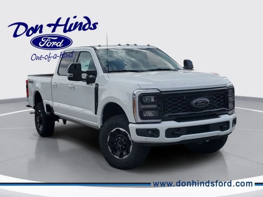 2025 Ford F-250 Lariat photo 1