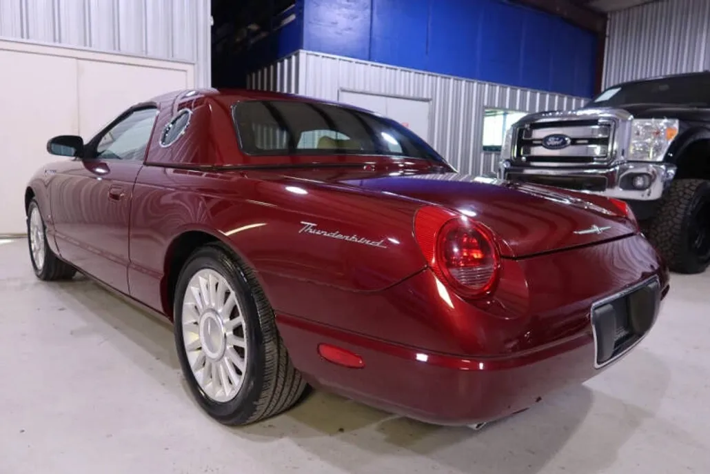 2004 Ford Thunderbird Deluxe photo 1