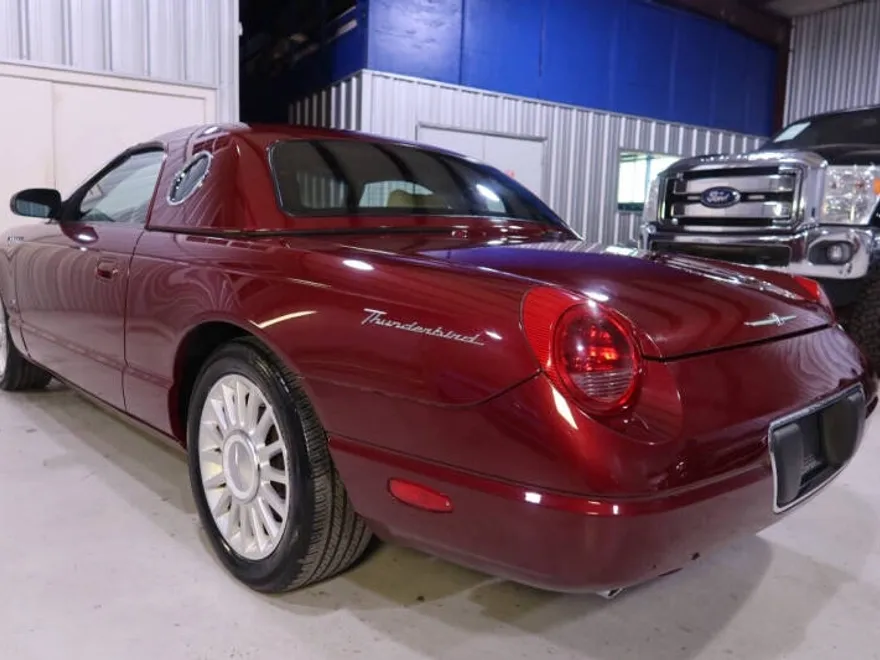 2004 Ford Thunderbird Deluxe photo 1