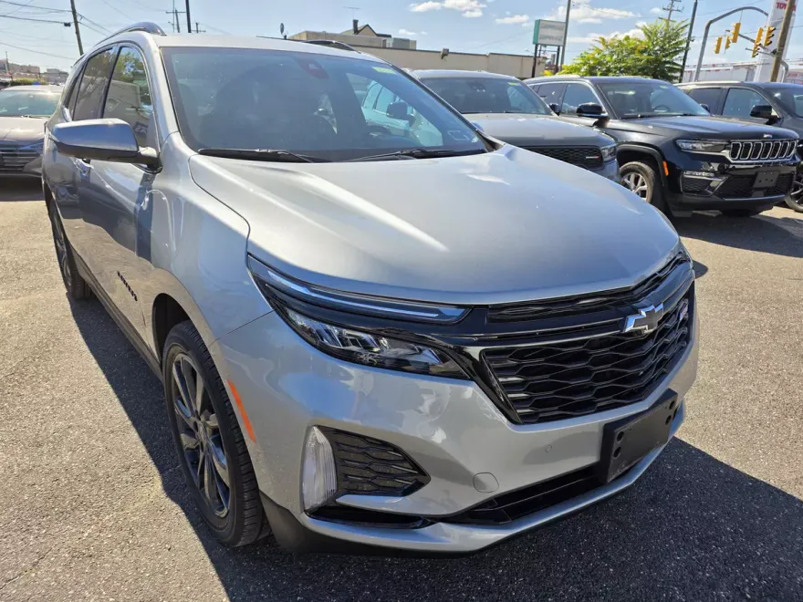 2024 Chevrolet Equinox RS photo 1