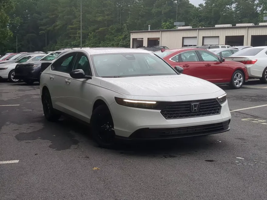 2025 Honda Accord SE photo 1