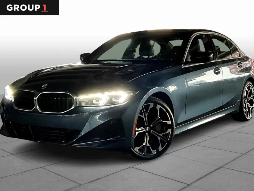 2025 Bmw 330i photo 1