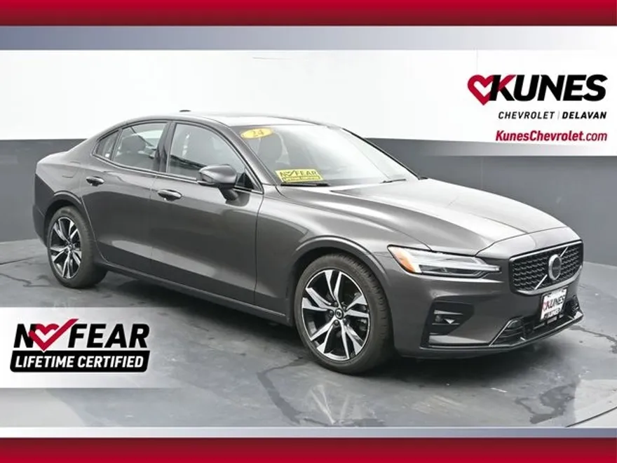 2024 Volvo S60 B5 Core photo 1