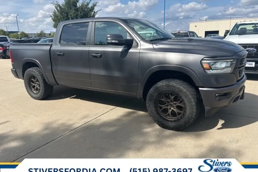2022 Ram 1500 Laramie photo 1