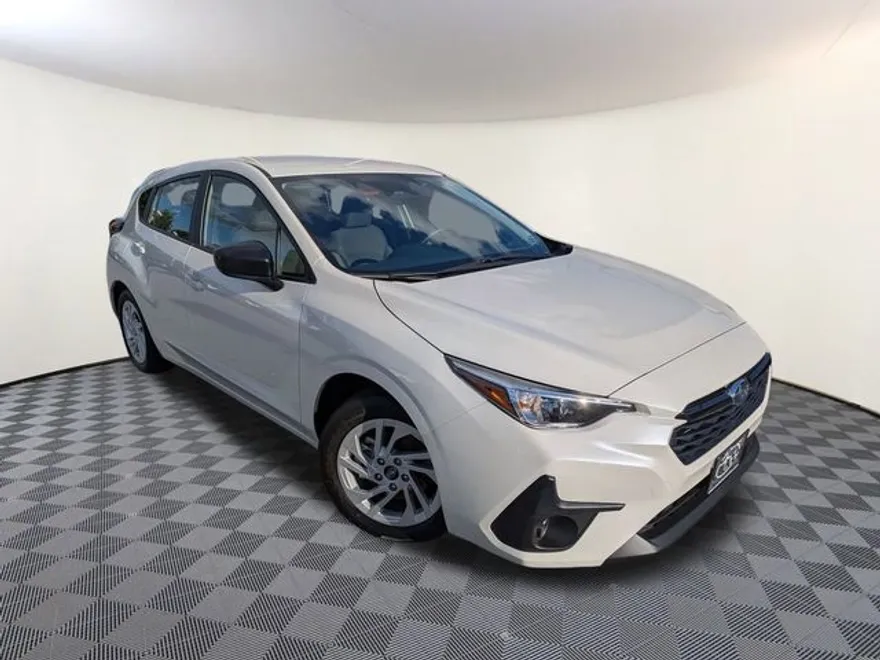 2025 Subaru Impreza Base photo 1