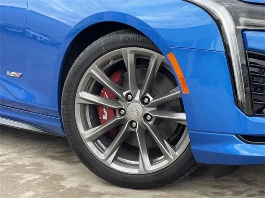 2025 Cadillac CT4 photo 2