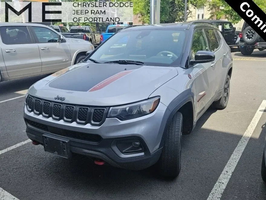 2023 Jeep Compass Trailhawk photo 1