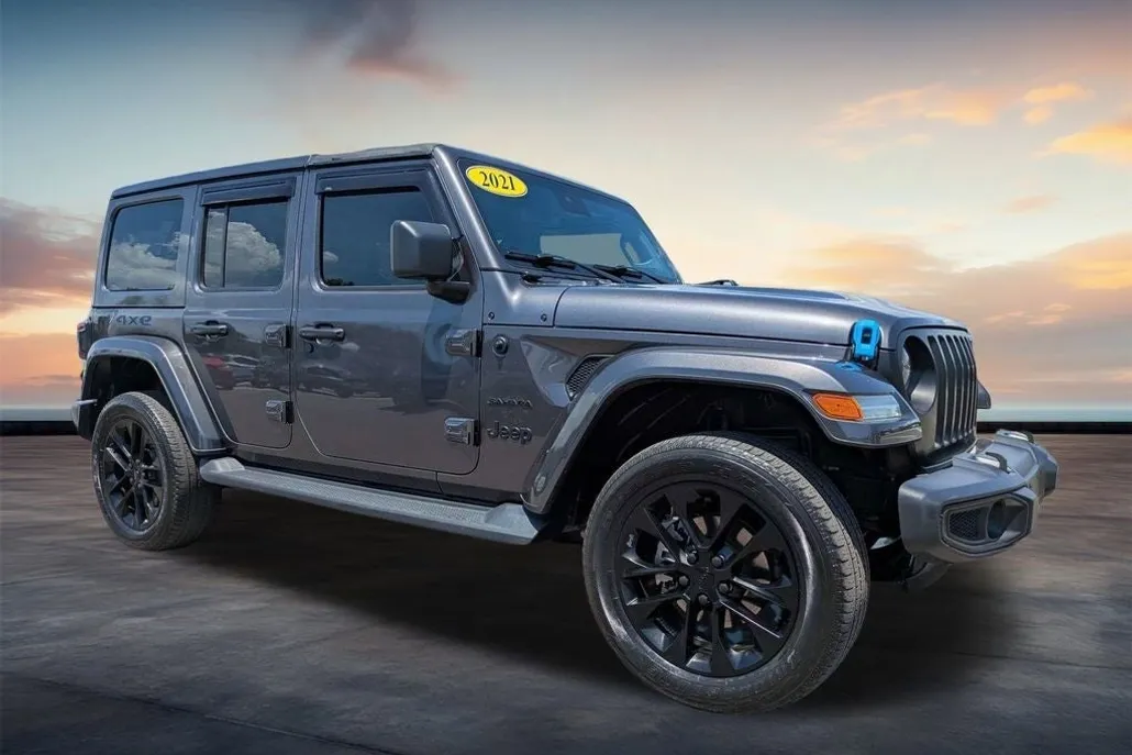 2021 Jeep Wrangler Unlimited Sahara 4xe photo 1