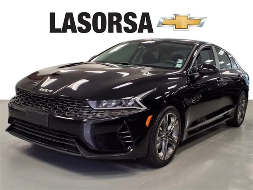 2022 Kia K5 LXS photo 1