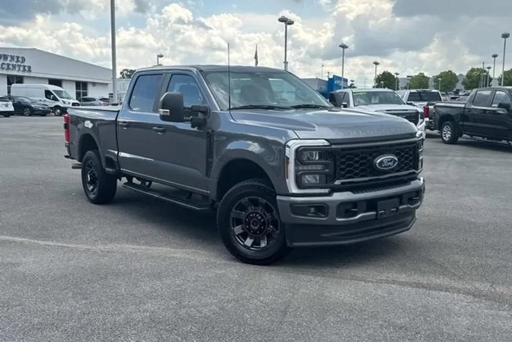 2024 Ford F-250 XL photo 1