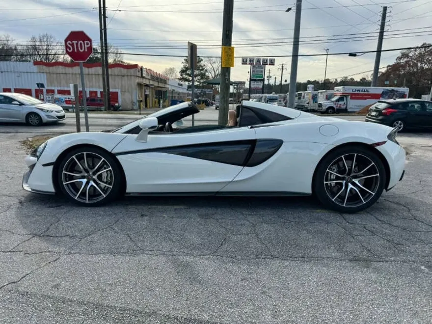 2019 Mclaren 570S Spider photo 1