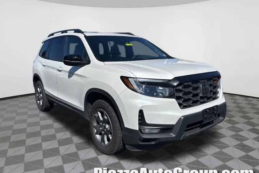 2025 Honda Passport TrailSport photo 1