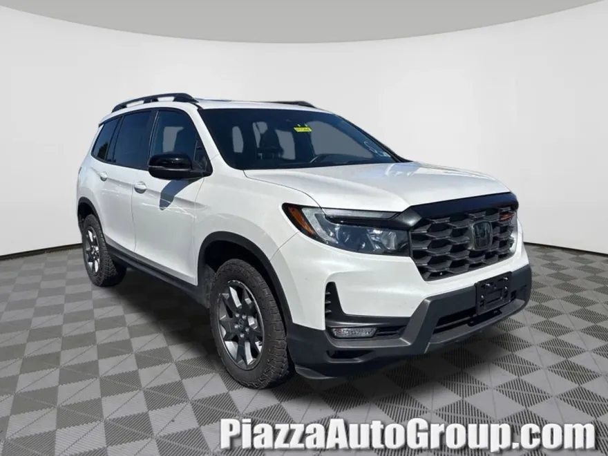 2025 Honda Passport TrailSport photo 1