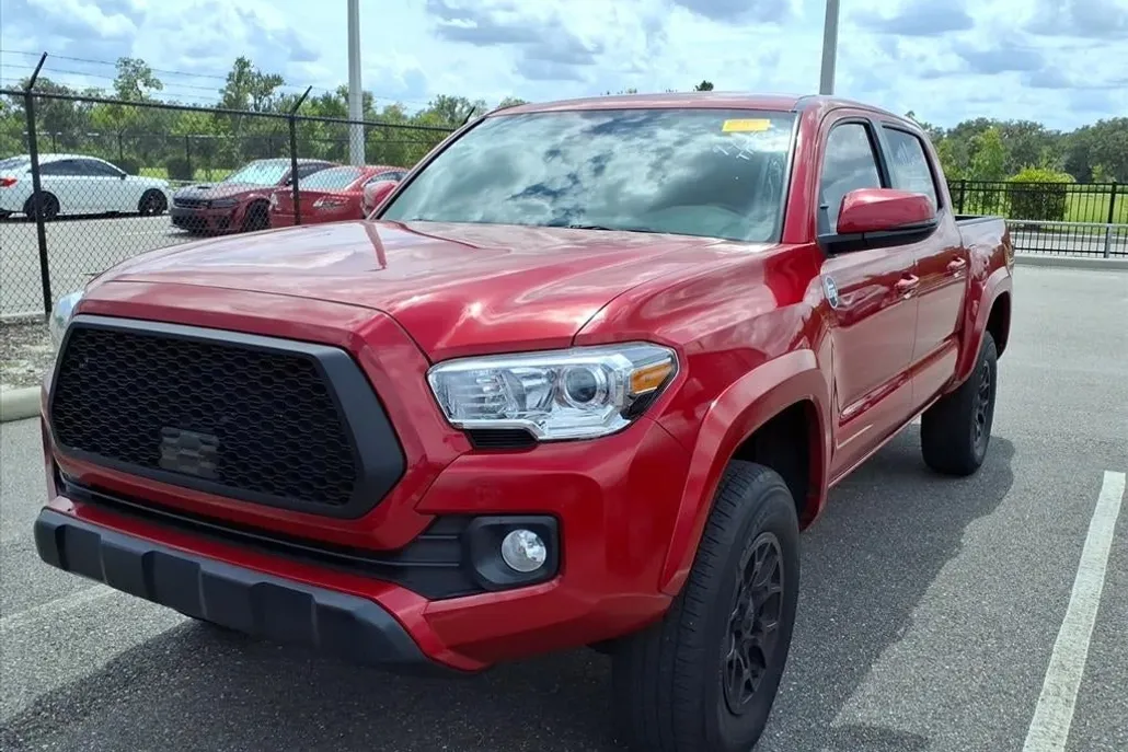 2022 Toyota Tacoma SR5 photo 1