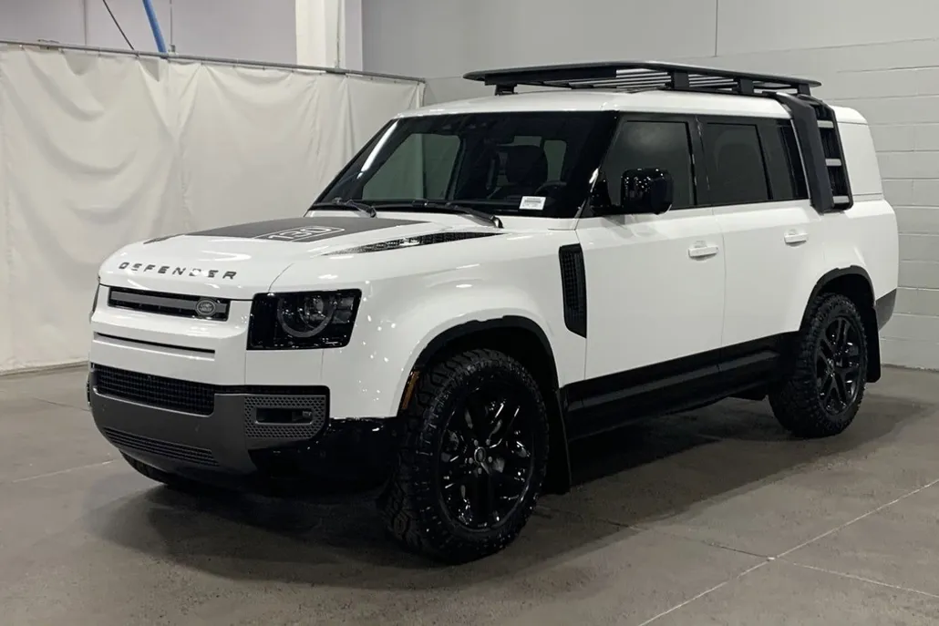 2025 Land Rover Defender 130 Outbound photo 1
