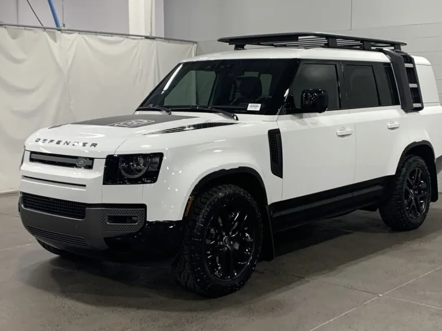 2025 Land Rover Defender 130 Outbound photo 1