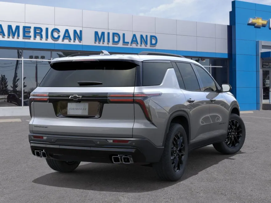 2026 Chevrolet Traverse photo 1