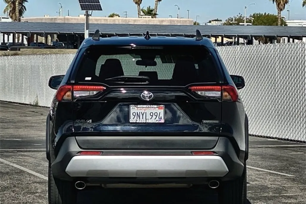 2023 Toyota RAV4 Adventure photo 1