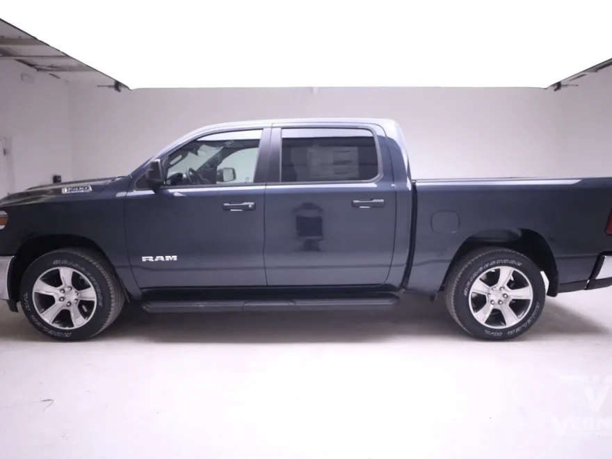 2025 Ram 1500 Tradesman photo 1