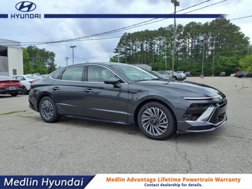 2025 Hyundai Sonata Hybrid Limited photo 1