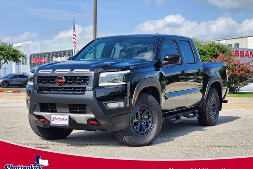 2025 Nissan Frontier PRO-X Crew Cab photo 1