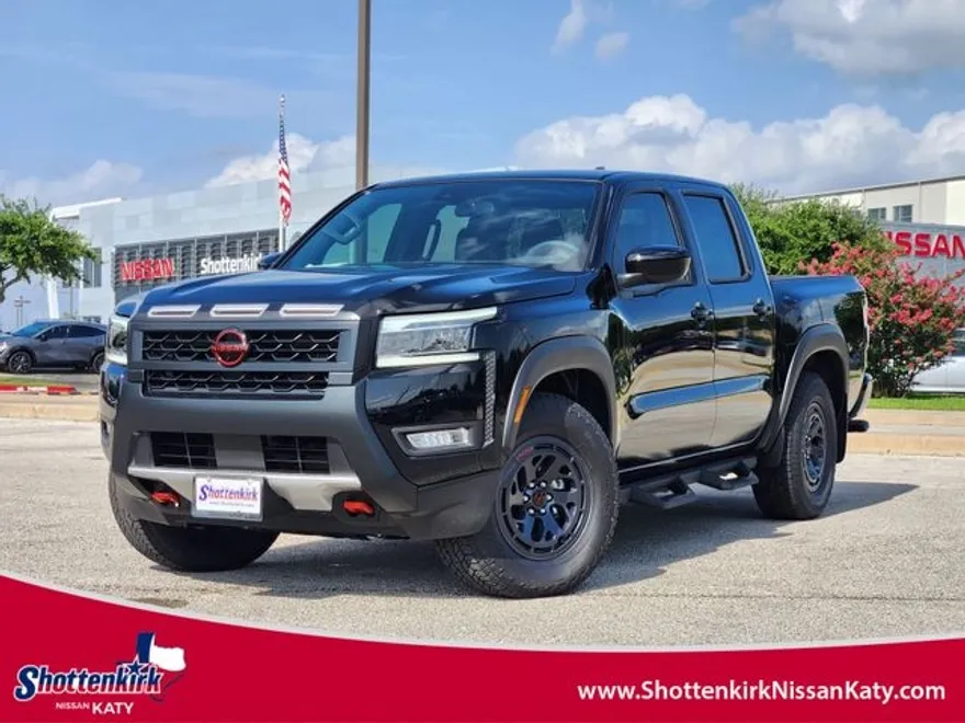 2025 Nissan Frontier PRO-X Crew Cab photo 1