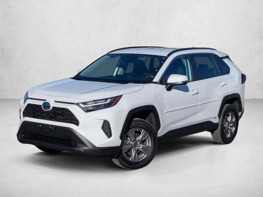 2024 Toyota RAV4 Hybrid LE photo 1