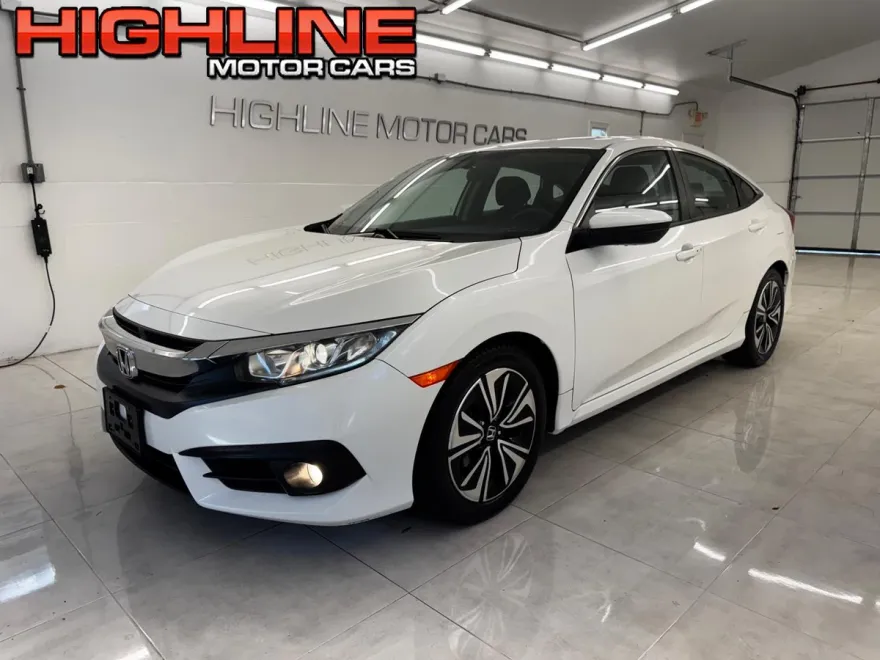 2018 Honda Civic EX-T photo 1