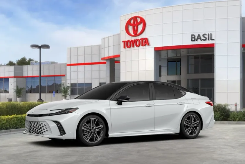 2025 Toyota Camry XSE photo 1