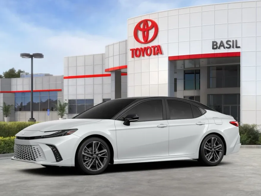 2025 Toyota Camry XSE photo 1